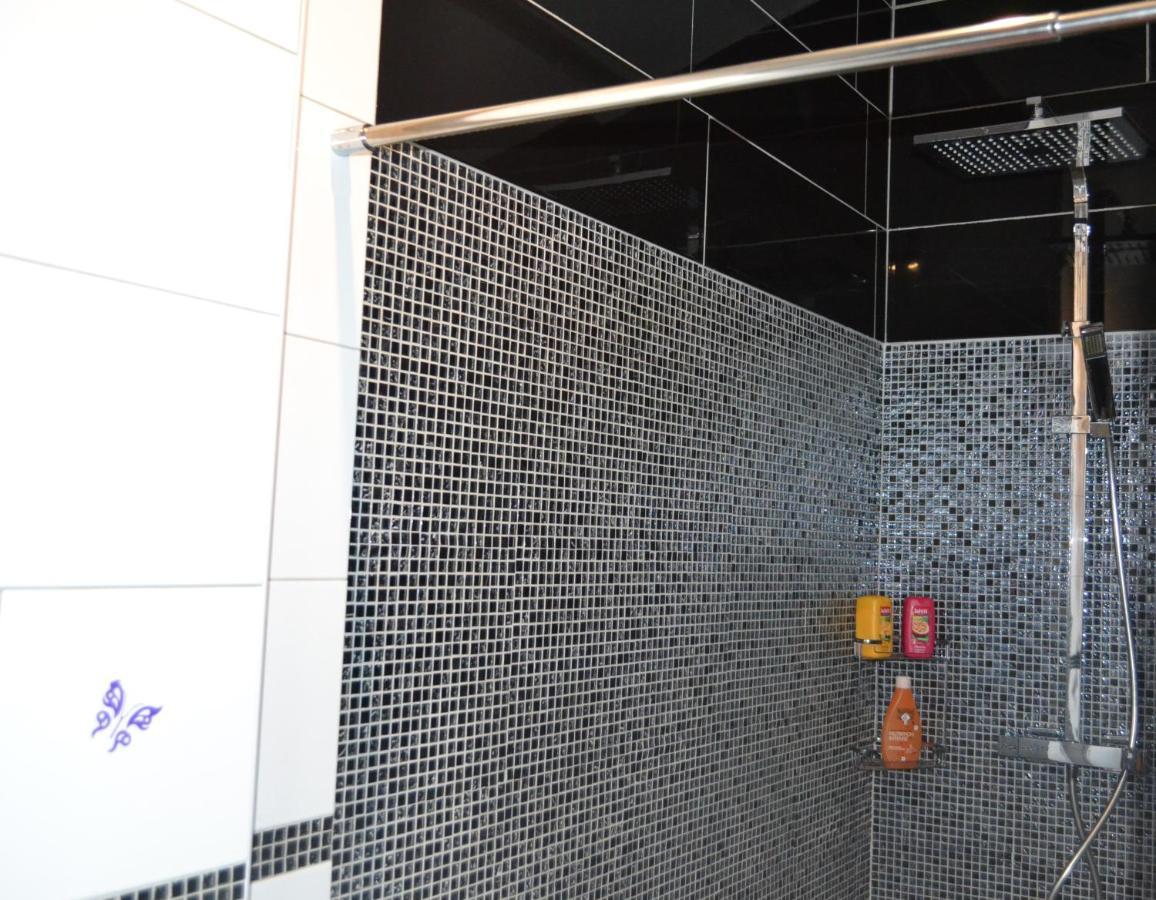 Suite 30 M2 Ideale Pour 2 Personnes Flassans-sur-Issole Exterior photo