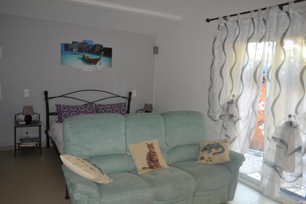 Suite 30 M2 Ideale Pour 2 Personnes Flassans-sur-Issole Exterior photo