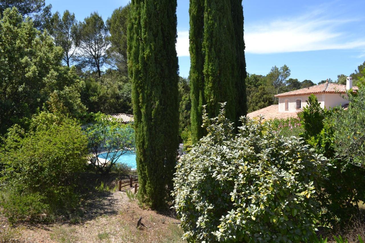 Suite 30 M2 Ideale Pour 2 Personnes Flassans-sur-Issole Exterior photo